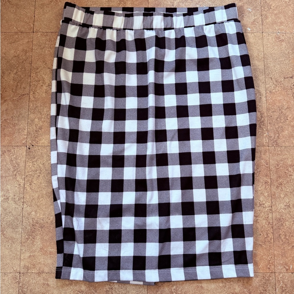Torrid Black and White Gingham Pencil Skirt
